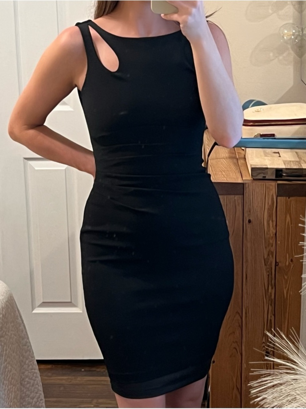Cache Black Cutout Sheath Dress Size 2 Ruched Bodycon Cocktail Party Chic Classy